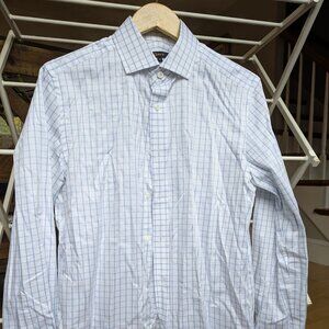 Two (2) men's Medium collared shirts from Quince